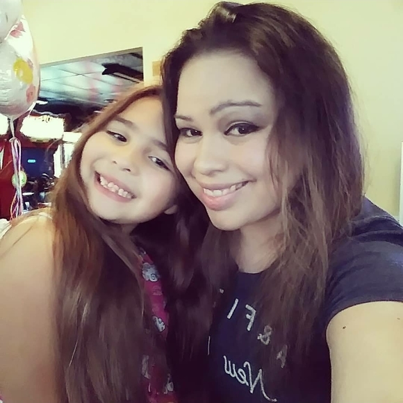 Meet your Posher, Angela - Picture 1 of 1